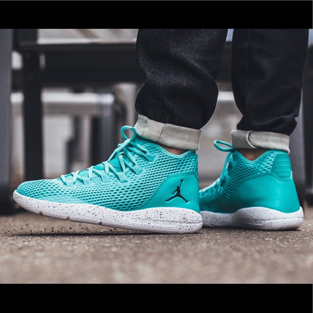Air Jordan Reveal, Hyper Turquoise
